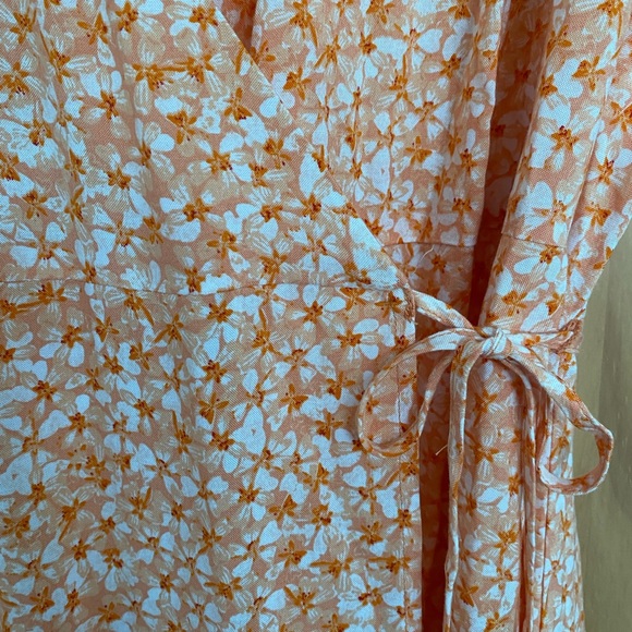Orange floral printed wrap dress - Picture 3 of 5
